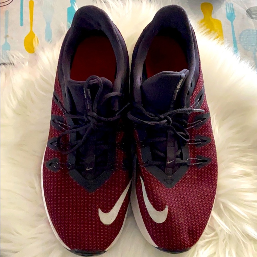 Nike quest running shoes  size 8.5